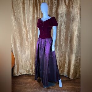 ALFRED ANGELO VINTAGE Elegant Burgundy and Purple Gown size 10